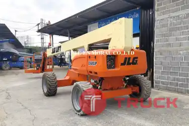 รถกระเช้า Boom Lift JLG E600JP