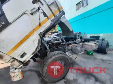 คัสซีและหัวเก๋ง Hino FD3HKA