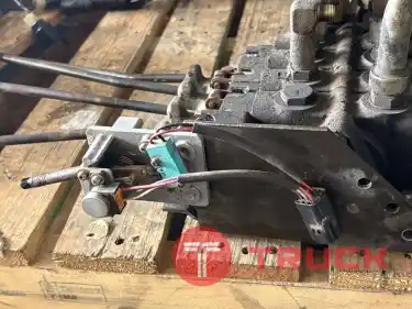 จำหน่ายอะไหล่รถยกไฟฟ้า&nbsp;คอนโทรลวาล์ว นิชิยู รุ่น&nbsp;75 ขนาด&nbsp;2&nbsp;ตัน