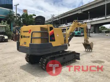 รถขุด YANMAR B12 ใช้งานมาน้อย สอบถามที่คุณครีม 0658844400