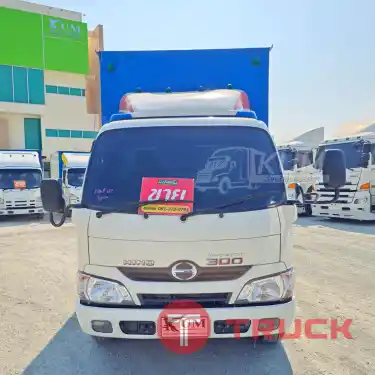 สี่ล้อตู้ HINO XZU 136 แรง ปี 2563 637