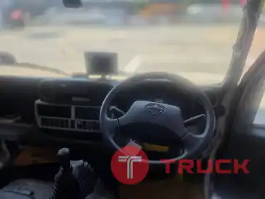 ฟรีดาวน์ รถบรรทุกตู้แห้ง EURO 5 ไกรสร 091-7838676 , 086-3516797