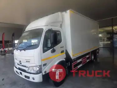 ฟรีดาวน์ รถบรรทุกตู้แห้ง EURO 5 ไกรสร 091-7838676 , 086-3516797