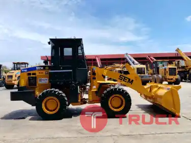 ขายรถตักล้อยาง ยี่ห้อ SEM รุ่น 618D ผลิตโดยแคทเทอร์พิลลาร์