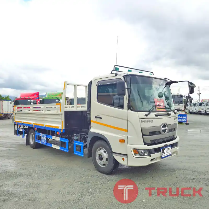 หกล้อกระบะคาร์โก้ HINO FC9J 175 แรง ปี 2567 รถใหม่ในราคามือสอง 3859 หกล้อกระบะคาร์โก้ HINO FC9J 175 แรง ปี 2567 รถใหม่ในราคามือสอง 3859