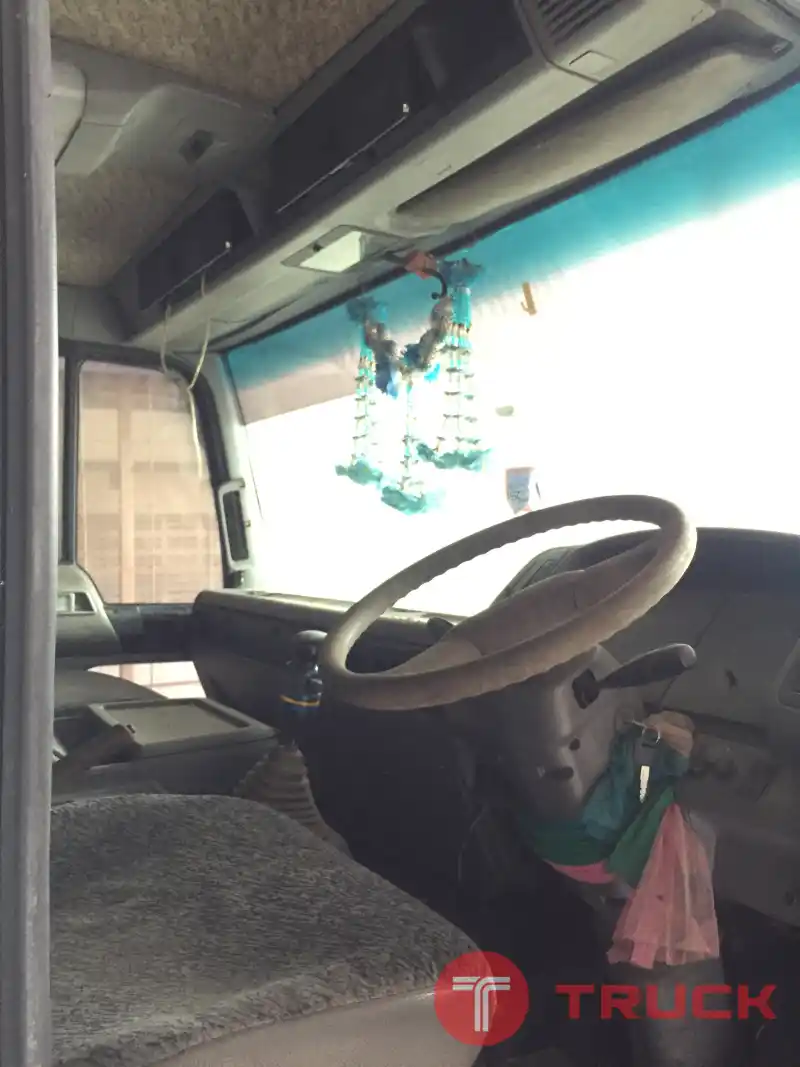 รถ10ล้อตู้เย็น