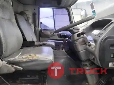 รถตู้บรรทุก 6 ล้อ HINO