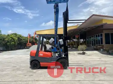 รถฟอร์คลิฟท์ TOYOTA รุ่น 6FD25 ยก 2.5 ตัน เสาสูง 3เมตร รถเก่านอกนำเข้า ติดต่อ Line jiraroj2909