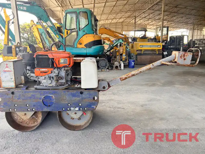 รถบดเดินตาม DYNAPAC รุ่น LP650M ติดต่อ Line jiraroj2909