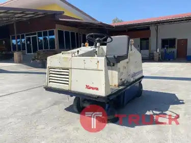 รถกวาดถนนดูดฝุ่น HOWA รุ่น HF63 รถเก่านอกนำเข้า ติดต่อ Line jiraroj2909