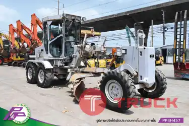 ขายรถเกรด KOMATSU GD405A-2 เทียบเท่า 120G ห้องเก๋ง มี Scarifier ใบมีด 3.0 เมตร มือสองสภาพดี นำเข้าจากญี่ปุ่น โดย P&P Pro
