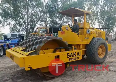 รถบด10ตัน2เพลา หนามหุ้มเรียบ SAKAI SV500TF