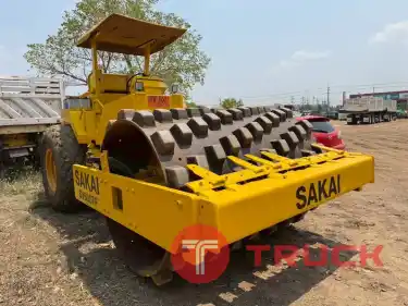 รถบด10ตัน2เพลา หนามหุ้มเรียบ SAKAI SV500TF