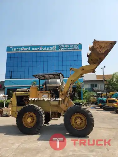 รถตัก KOMATSU JH60 ใช้งานมาน้อย สอบถามที่คุณครีม 0658844400