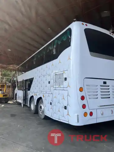 รถบัส Benz 2ชั้น 8ล้อ สภาพวิ่งพร้อมใช้งาน รถบัส Benz 2ชั้น 8ล้อ สภาพวิ่งพร้อมใช้งาน