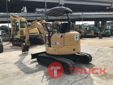 รถขุด CAT 30CR ใช้งานมาน้อย สอบถามที่คุณครีม 0658844400