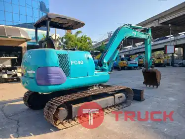 รถขุด KOMATSU PC40-7 พร้อมใช้งาน สอบถามที่คุณครีม 0658844400