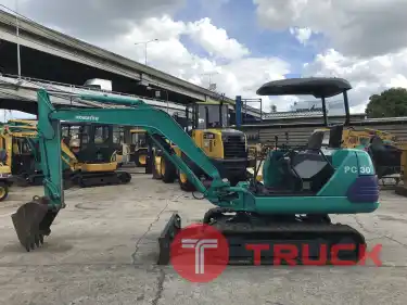 รถขุด KOMATSU PC30-7 ใช้งานมาน้อย สอบถามที่คุณครีม 0658844400