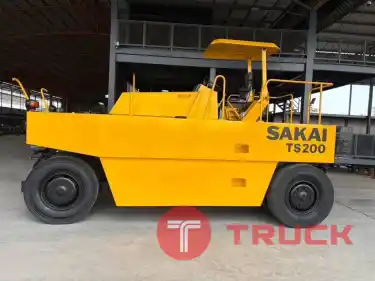 รถบด 9 ล้อยาง SAKAI TS200