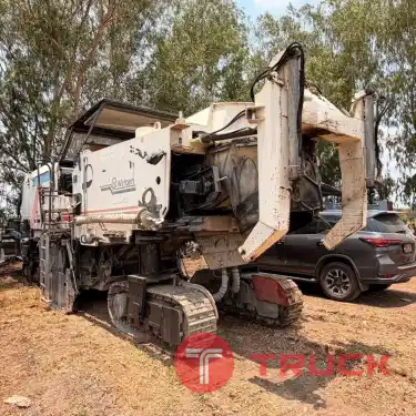 รถไสถนนWirtgen W 2200 CR ปี 2003 พร้อมหางพ่วงโรยปูน