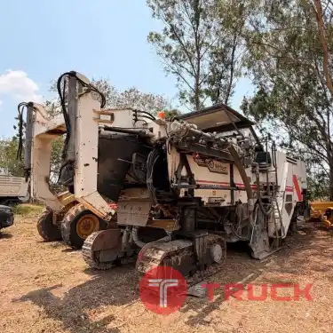 รถไสถนนWirtgen W 2200 CR ปี 2003 พร้อมหางพ่วงโรยปูน