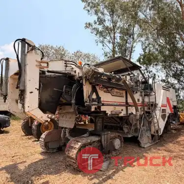 รถไสถนนWirtgen W 2200 CR ปี 2003 พร้อมหางพ่วงโรยปูน