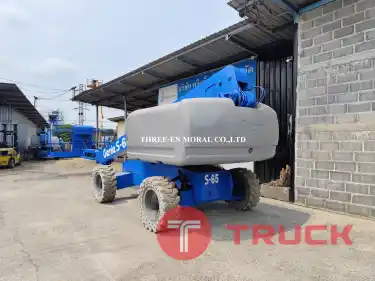 รถกระเช้า Boom Lift Genie S65