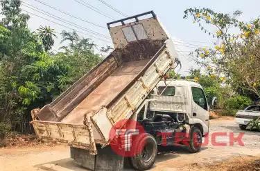 รถดั้มพ์ 6 ล้อ HINO 300