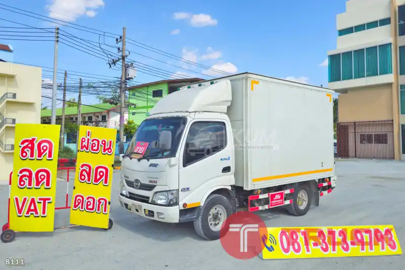 สี่ล้อตู้ HINO XZU 136 แรง ปี 2565 8111 สี่ล้อตู้ HINO XZU 136 แรง ปี 2565 8111