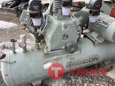 สวยๆ HITACHI BEBICON ถัง 500ลิตร 3สูบ กำลังอัดดี มอเตอร์ 15แรงม้า ไฟ380v. มือ 2นำเข้าจากญี่ปุ่น 48,000บาท 094-7899445