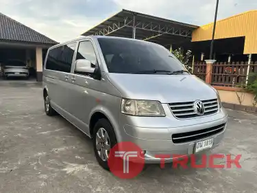 ปี 2005 รถตู้ Volkswagen รุ่น Caravelle 2.5 TDi เกียร์ออโต้ รถบ้าน เจ้าของขายเอง