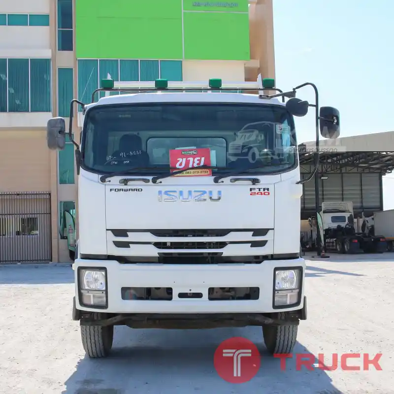 หัวคัสซี ISUZU FTR 240 แรง ปี 2566 3266 หัวคัสซี ISUZU FTR 240 แรง ปี 2566 3266