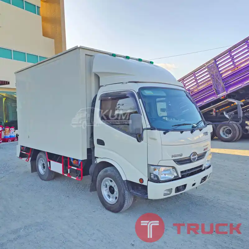 สี่ล้อตู้ HINO XZU 136 แรง ปี 2565 6121 สี่ล้อตู้ HINO XZU 136 แรง ปี 2565 6121