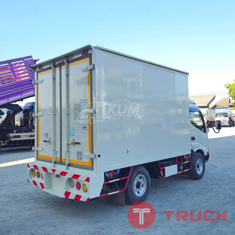 สี่ล้อตู้ HINO XZU 136 แรง ปี 2565 6121 สี่ล้อตู้ HINO XZU 136 แรง ปี 2565 6121