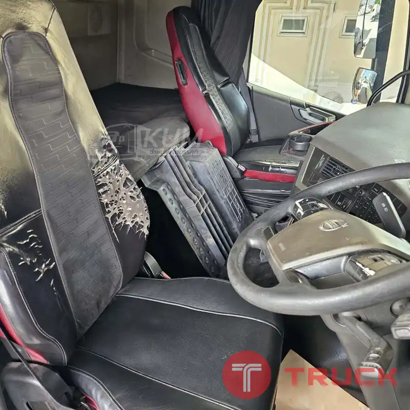 ราคาตัด สิบล้อหัวลาก VOLVO FH 440 แรง ปี 2558 8454 ราคาตัด สิบล้อหัวลาก VOLVO FH 440 แรง ปี 2558 8454