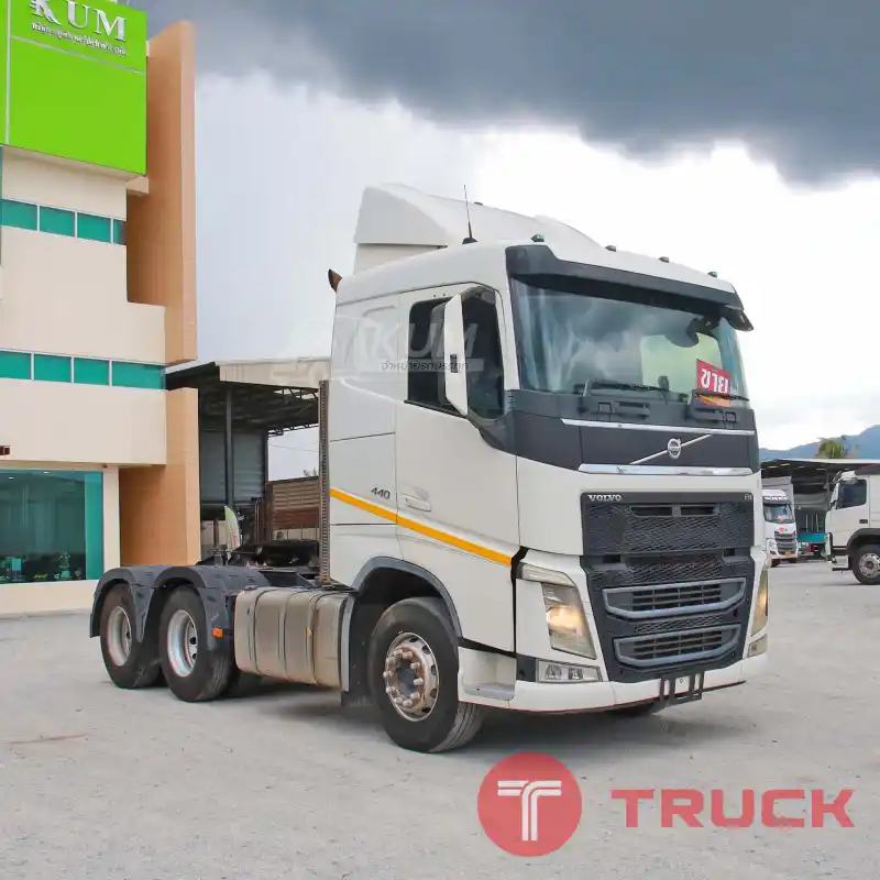 ราคาตัด สิบล้อหัวลาก VOLVO FH 440 แรง ปี 2558 8454 ราคาตัด สิบล้อหัวลาก VOLVO FH 440 แรง ปี 2558 8454