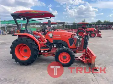 รถมีให้เลือกเยอะ เครื่องดี ผ่อนสบาย พร้อมใช้งาน รถไถคูโบต้ารุ่น L4018 ใบดันดินหน้า ผาน 1 ตัว ดาวน์ 20,000 บาท สนใจโทรสอบถามหรือมาดูที่ร้านเราได้จ้า รถมีให้เลือกเยอะ เครื่องดี ผ่อนสบาย พร้อมใช้งาน รถไถคูโบต้ารุ่น L4018 ใบดันดินหน้า ผาน 1 ตัว ดาวน์ 20,000 บาท สนใจโทรสอบถามหรือมาดูที่ร้านเราได้จ้า