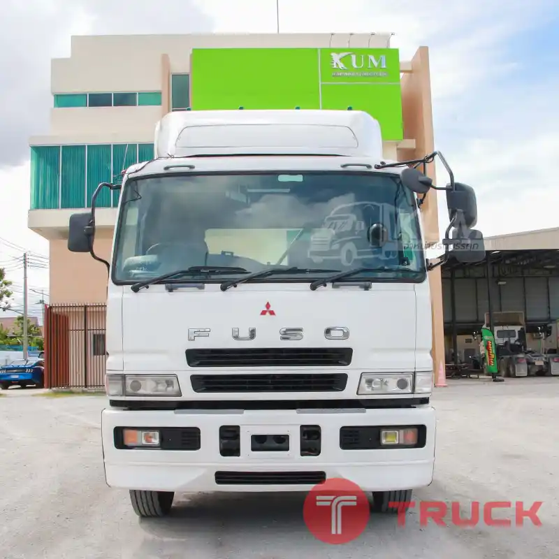 สิบล้อหัวลาก FUSO FV 380 แรง ปี 2555 5718 สิบล้อหัวลาก FUSO FV 380 แรง ปี 2555 5718