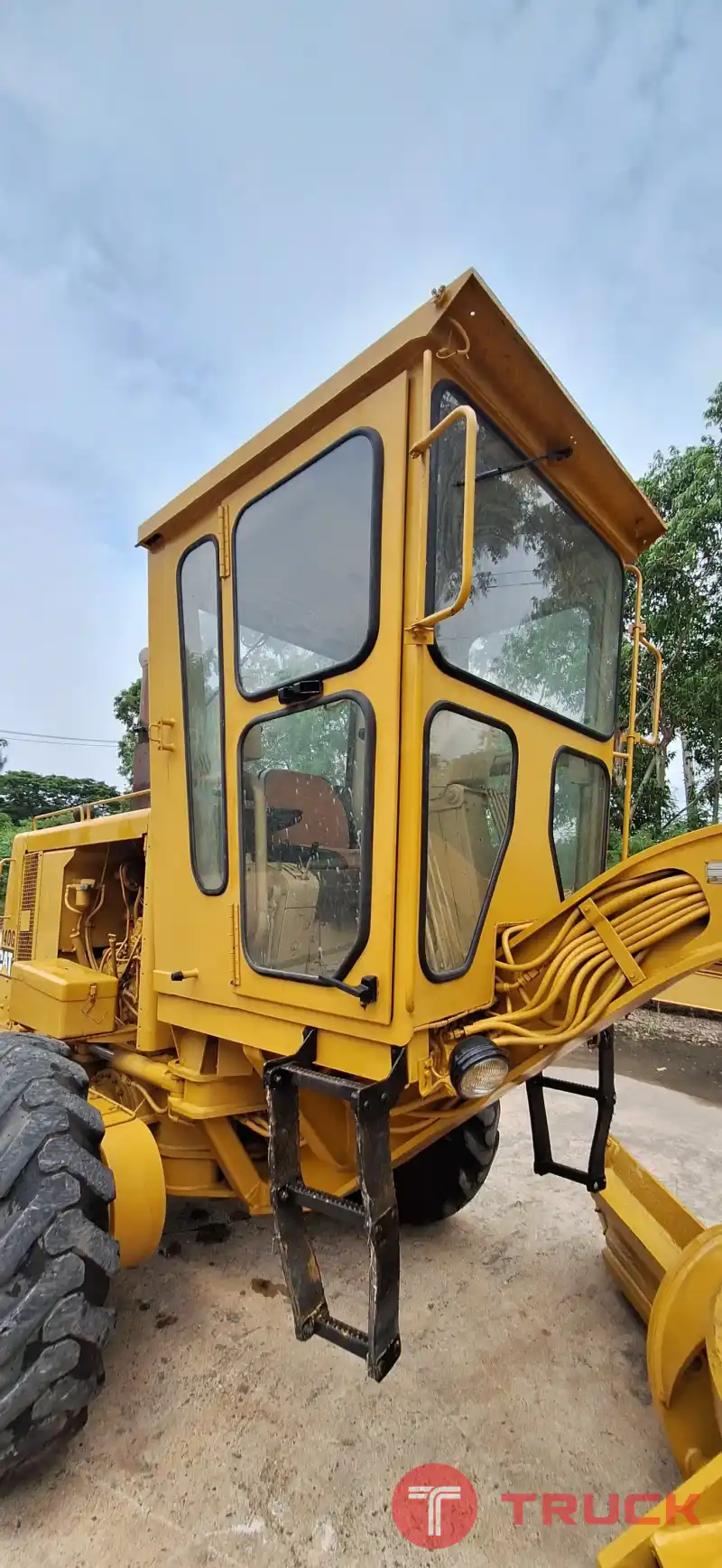 ขายรถเกรด CAT140G พร้อมใช้งาน ขายรถเกรด CAT140G พร้อมใช้งาน