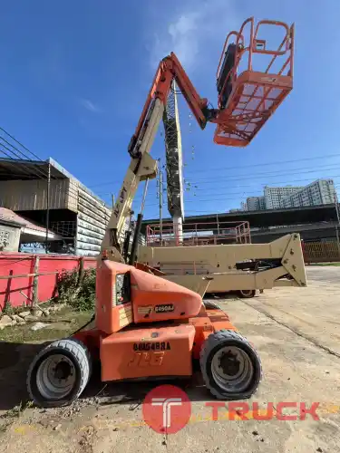 ขายรถกระเช้า JLG บูมข้อศอก E450AJ สูง 13.72 เมตร มือสอง