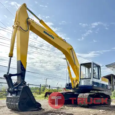 รถขุด KOMATSU PC200-5