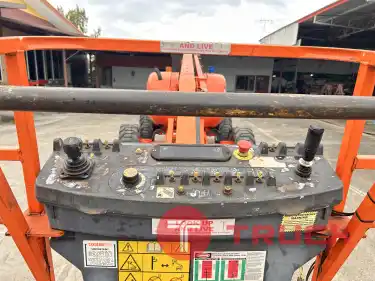 ขายรถกระเช้าบูม JLG รุ่น 600AJ ความสูง 18.3 เมตร รถเก่านอก ติดต่อ Line jiraroj2909