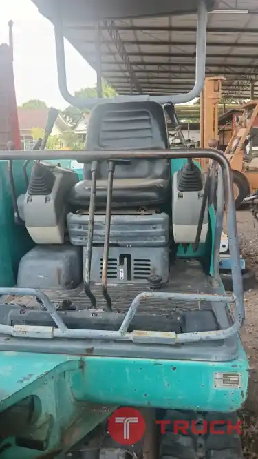 KOMATSU PC25-7 เก้่าญี่ปุ่น