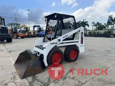 รถตัก BOBCAT 523 พร้อมใช้งาน สอบถามที่คุณครีม 0658844400