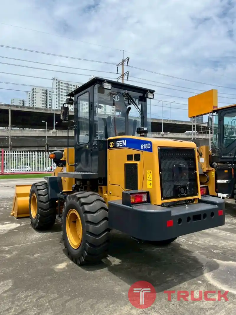 ขายรถตักล้อยาง ยี่ห้อ SEM รุ่น 618D ผลิตโดยแคทเทอร์พิลลาร์ ขายรถตักล้อยาง ยี่ห้อ SEM รุ่น 618D ผลิตโดยแคทเทอร์พิลลาร์