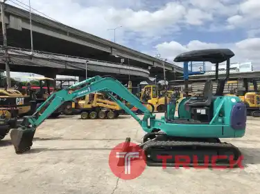 รถขุด KOMATSU PC27R-8 ใช้งานมาน้อย สอบถามที่คุณครีม 0658844400