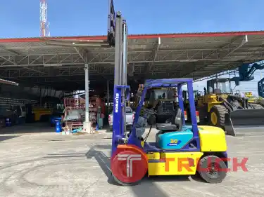 รถฟอร์คลิฟท์ KOMATSU รุ่น FD30T-12 เกียร์ธรรมดา รถเก่านอกนำเข้า ติดต่อ Line jiraroj2909