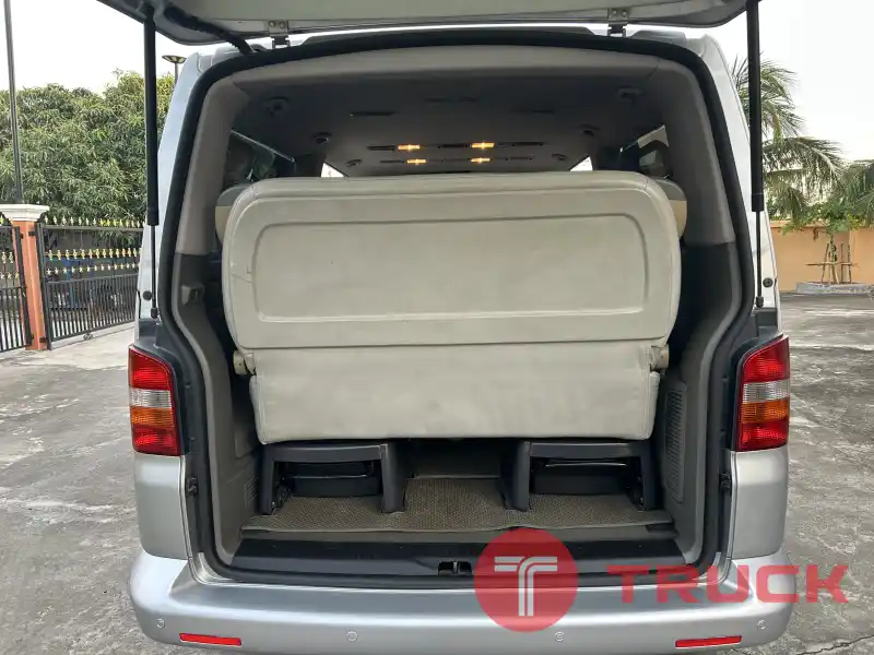 ปี 2005 รถตู้ Volkswagen รุ่น Caravelle 2.5 TDi เกียร์ออโต้ รถบ้าน เจ้าของขายเอง ปี 2005 รถตู้ Volkswagen รุ่น Caravelle 2.5 TDi เกียร์ออโต้ รถบ้าน เจ้าของขายเอง