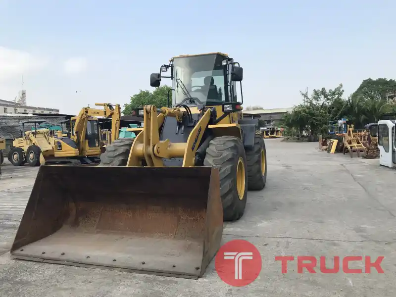 รถตัก KOMATSU WA200-6 พร้อมใช้งาน สอบถามที่คุณครีม 0658844400 รถตัก KOMATSU WA200-6 พร้อมใช้งาน สอบถามที่คุณครีม 0658844400