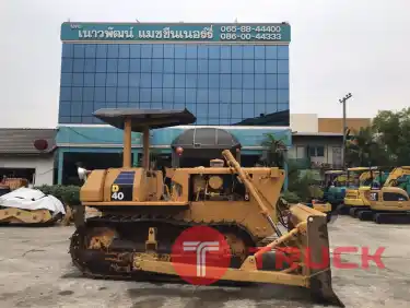 KOMATSU D40 นำเข้าจากญี่ปุ่น สภาพพร้อมใช้งาน สนใจโทร. 089-0050007 คุณชญานิน หรือ Add LINE ID @sangenjp www.sangenjp.com www.nmc99.com